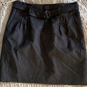 Banana Republic. Size 8 charcoal gray wool skirt.